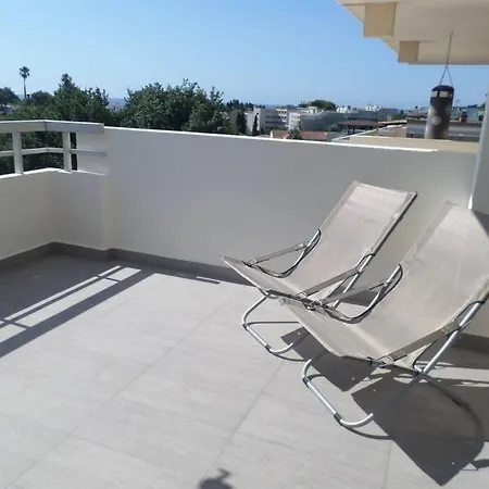 3 Pieces En Dernier Etage, Terrasse, Parking Antibes