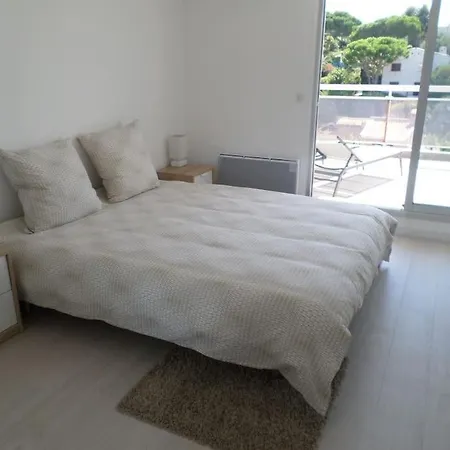 3 Pieces En Dernier Etage, Terrasse, Parking * Antibes
