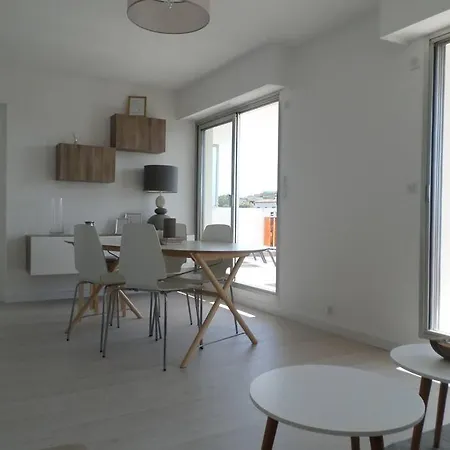 3 Pieces En Dernier Etage, Terrasse, Parking * 앙티브