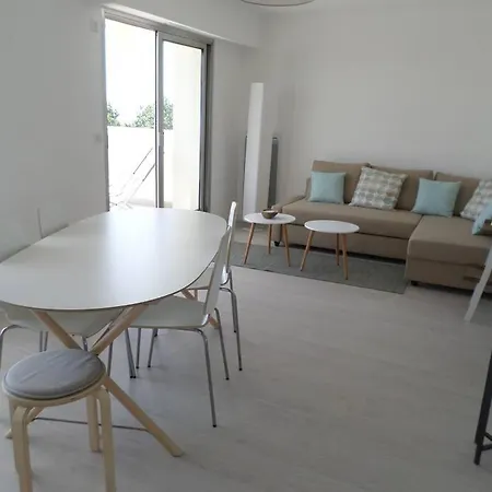 아파트 3 Pieces En Dernier Etage, Terrasse, Parking *