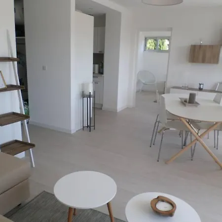 3 Pieces En Dernier Etage, Terrasse, Parking *